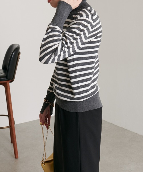 COLLAGE GALLARDAGALANTE（コラージュガリャルダガランテ）の「ベーシックにアクセントを/程よいオシャレは飽きが来ない/スリットタートルニット（ニット/セーター・レディース・ホワイト/ブラック/オフホワイト/グリーン/ピンク・FREE）」の18枚目の写真