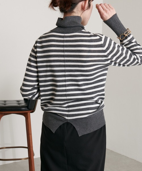 COLLAGE GALLARDAGALANTE（コラージュガリャルダガランテ）の「ベーシックにアクセントを/程よいオシャレは飽きが来ない/スリットタートルニット（ニット/セーター・レディース・ホワイト/ブラック/オフホワイト/グリーン/ピンク・FREE）」の11枚目の写真