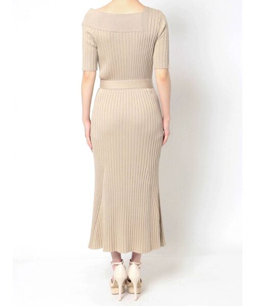 RESEXXY（リゼクシー）の「アシンメトリーニットワンピース（ワンピース・レディース・ブラック/ベージュ/ブルー・FREE）」の14枚目の写真