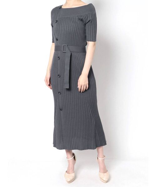 RESEXXY（リゼクシー）の「アシンメトリーニットワンピース（ワンピース・レディース・ブラック/ベージュ/ブルー・FREE）」の6枚目の写真