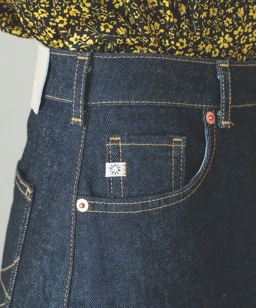 B:MING by BEAMS（ビーミングバイビームス）の「SOMETHING × B:MING by BEAMS / 別注 マーメード スカート 22AW（デニムスカート・レディース・インディゴブルー/ライトインディゴブルー・SMALL/MEDIUM）」の21枚目の写真