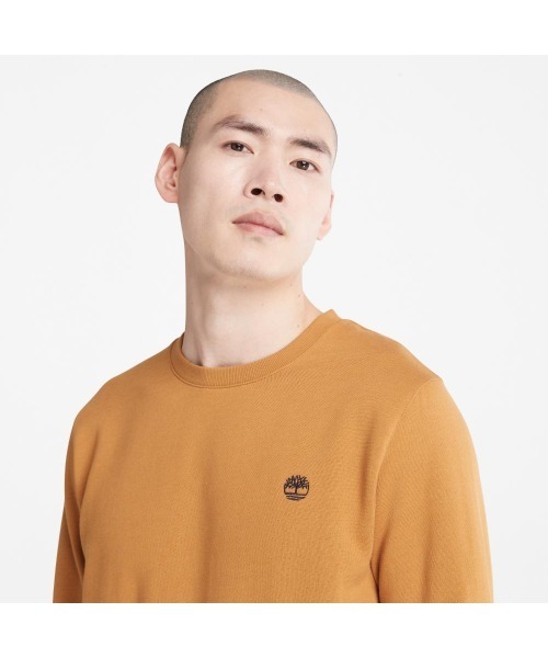 Timberland(ティンバーランド)の「メンズ オイスター リバー チェスト ロゴ ブラッシュバック クルーネック スウェット(スウェット・メンズ・ヘザーグレー/ブラック/ダークブルー/ブラック系その他/ブルー・LARGE/MEDIUM/SMALL/X-LARGE/X-SMALL/XX-LARGE)」の21枚目の写真