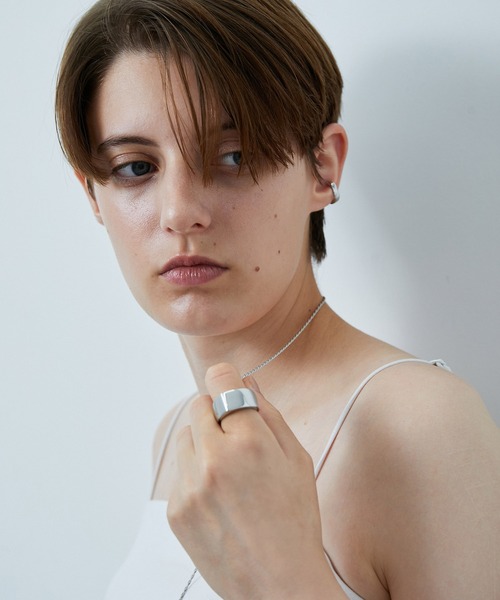 JUNRED（ジュンレッド）の「ital. from JUNRed / acuate ring（リング・メンズ・シルバー・L/S）」の6枚目の写真