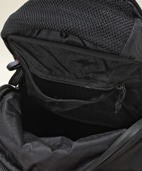 TERG(ターグ)の「【TERG / ターグ】ティアドロップ ブラック(バックパック/リュック・メンズ・ブラック・FREE)」の7枚目の写真