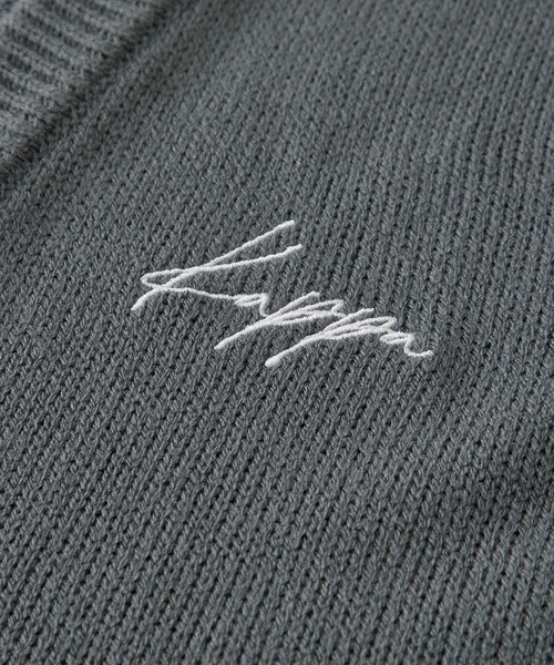 Kappa（カッパ）の「Kappa / カッパ 別注 ロゴ刺繍 オーバーサイズ ボリュームニットルーズカーディガン（カーディガン/ボレロ・メンズ・ダークグレー/グリーン/ブラック/グレイッシュベージュ/グレイッシュブルー・M/L）」の12枚目の写真