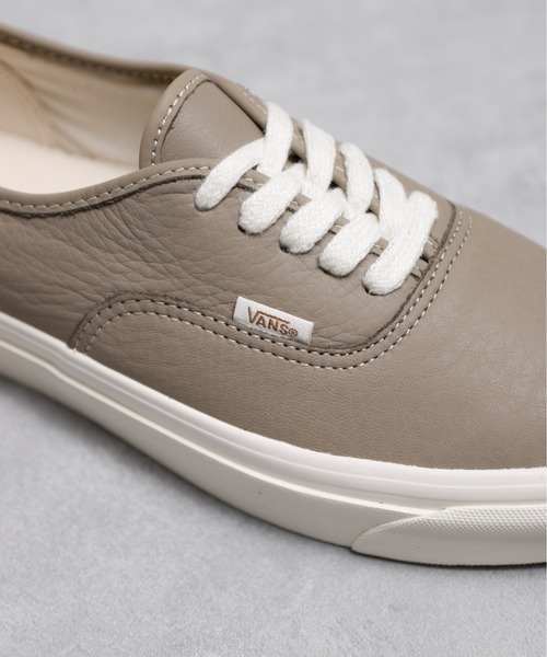 And A(アンドエー)の「VANS ヴァンズ / AUTHENTIC 44 DX ECO THEORY オーセンティック リサイクルレザー ローカットスニーカー / VN0A54F2BD3 VN0A5KX4CHC VN0A54F2BRO(スニーカー・レディース・ブラウン/ストーン/チョコ・24cm/23.5cm/24.5cm/23cm)」の14枚目の写真