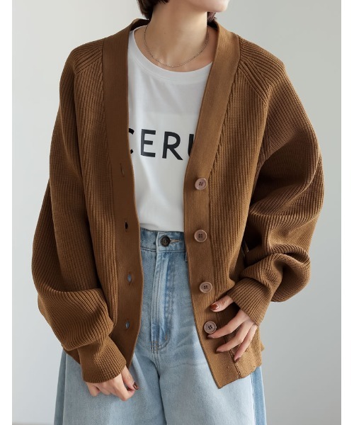 Re:EDIT（リエディ）の「[大きいサイズ有]スポンジニットラグランVネックカーディガン（カーディガン/ボレロ・レディース・ブラック/パープル/ブラウン/ブルー/グリーン/アイボリー・MEDIUM/LARGE/X-LARGE）」の3枚目の写真