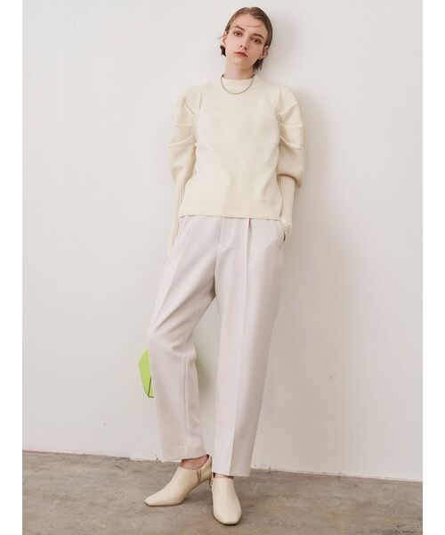 ELENDEEK(エレンディーク)の「エアーウールボリュームニット(ニット/セーター・レディース・チャコールグレー/ネイビー/オフホワイト・FREE)」の9枚目の写真