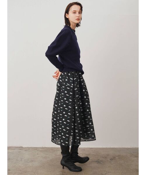 ELENDEEK(エレンディーク)の「エアーウールボリュームニット(ニット/セーター・レディース・チャコールグレー/ネイビー/オフホワイト・FREE)」の16枚目の写真