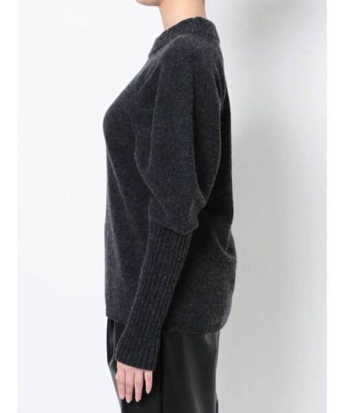 ELENDEEK(エレンディーク)の「エアーウールボリュームニット(ニット/セーター・レディース・チャコールグレー/ネイビー/オフホワイト・FREE)」の20枚目の写真