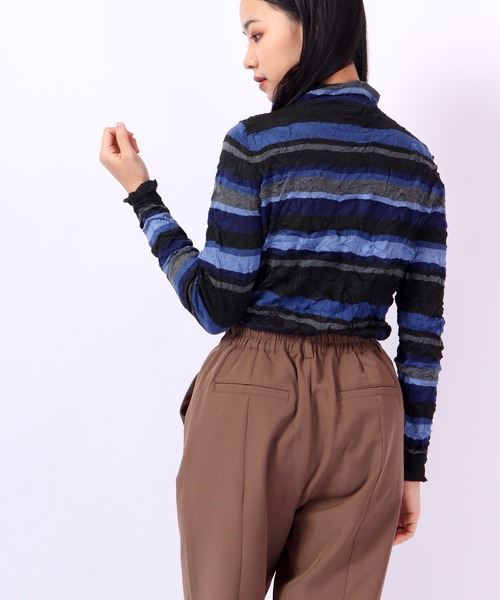 BRODIAEA(ブローディア)の「BRODIAEA シワ加工ニットボーダー ボトルネック(ニット/セーター・レディース・グリーン/シルバーグレー/ブラック/ベージュ・40)」の7枚目の写真