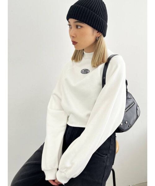 EMODA（エモダ）の「マークロゴクロップスウェット（スウェット・レディース・ホワイト/ブラック/ピンク/ブルー・FREE）」の2枚目の写真