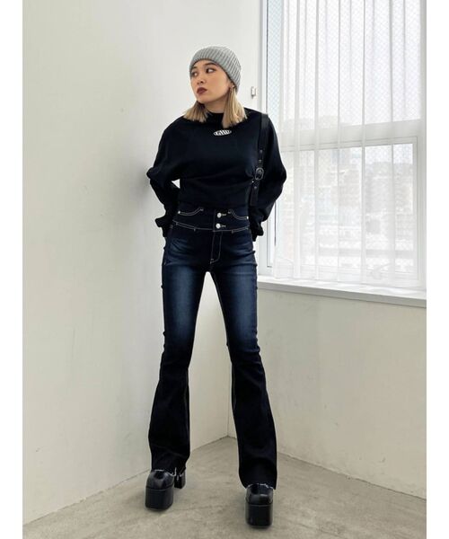 EMODA（エモダ）の「マークロゴクロップスウェット（スウェット・レディース・ホワイト/ブラック/ピンク/ブルー・FREE）」の16枚目の写真