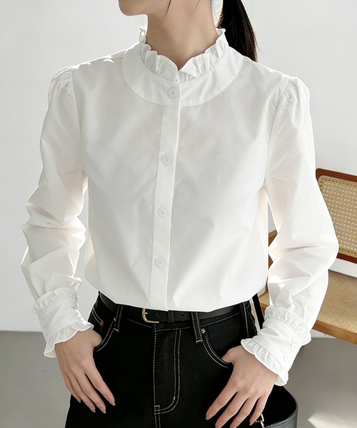 Doux Belle(ドゥーベル)の「フリルカラーギャザーブラウス(シャツ/ブラウス・レディース・ホワイト・SMALL/MEDIUM/LARGE/X-LARGE)」の1枚目の写真
