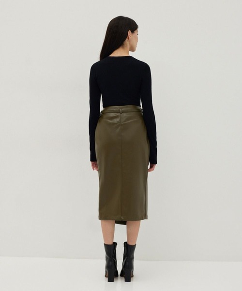 Love,Bonito(ラブボニート)の「ゼイラ フェイクレザーラップスカート(スカート・レディース・カーキ系/オフホワイト・SMALL/MEDIUM/X-SMALL/LARGE)」の9枚目の写真