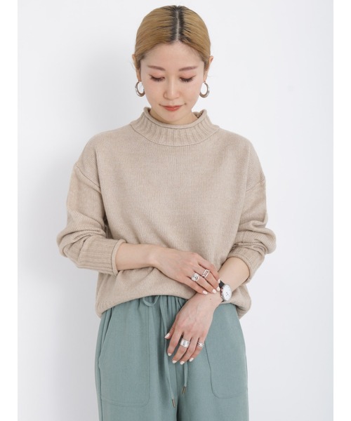 Samansa Mos2 blue(サマンサモスモスブルー)の「もちもちニットプルオーバー(ニット/セーター・レディース・ベージュ/オフホワイト/サックスブルー/ピンク/ミント・フリ-)」の3枚目の写真