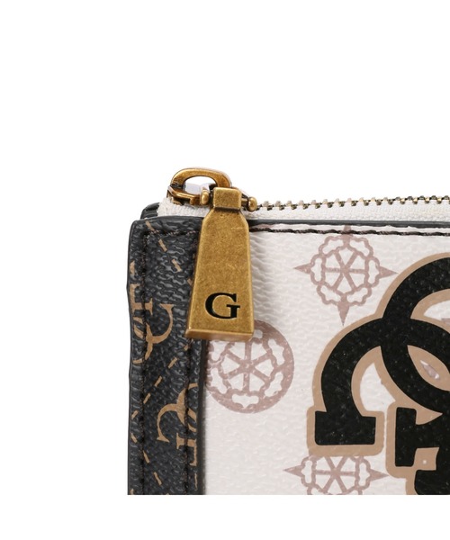 Guess(ゲス)の「ABEY Multi Compartment Shoulder Bag(ショルダーバッグ・レディース・ホワイト・ONE SIZE)」の13枚目の写真
