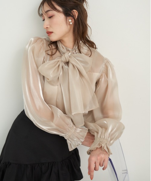 VIOLETTA(ヴィオレッタ)の「オーガンジーリボンブラウス(シャツ/ブラウス・レディース・アイボリー/ライトグレー・FREE)」の4枚目の写真