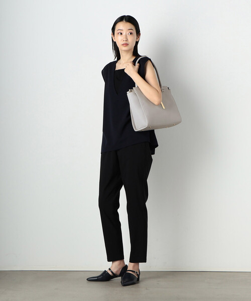 MONO　COMME CA（モノコムサ）の「ロゴプレート　2wayトートバッグ（トートバッグ・レディース・ブラック/グレイッシュベージュ/ライトグレー・FREE）」の12枚目の写真