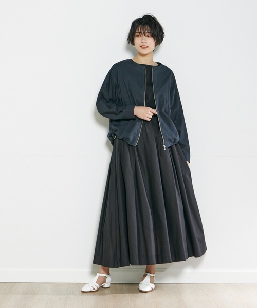 INED CLARO(イネドクラロ)の「オーガニックコットンローン ノーカラーブルゾン(ブルゾン・レディース・ブラック/オフホワイト・フリー)」の9枚目の写真