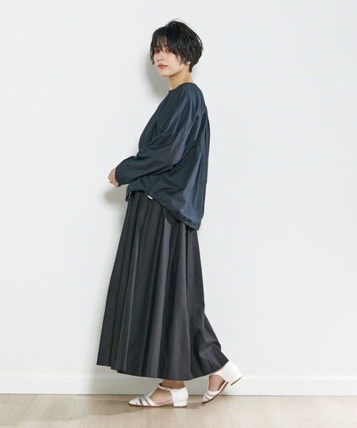 INED CLARO(イネドクラロ)の「オーガニックコットンローン ノーカラーブルゾン(ブルゾン・レディース・ブラック/オフホワイト・フリー)」の10枚目の写真