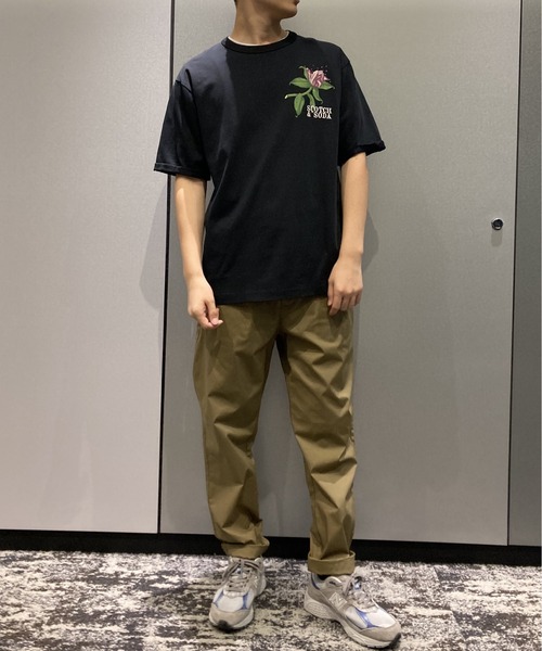 SCOTCH&SODA(スコッチアンドソーダ)の「フローラル オーガニックTシャツ【169880】(Tシャツ/カットソー・メンズ・ブラック・MEDIUM/SMALL)」の11枚目の写真