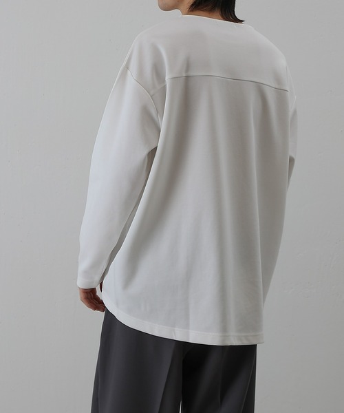 COLONY 2139（コロニートゥーワンスリーナイン）の「エンザイムダンボールラウンドヘム長袖Tシャツ（Tシャツ/カットソー・メンズ・ライトグレー/オフホワイト/ブラック・MEDIUM/LARGE）」の13枚目の写真