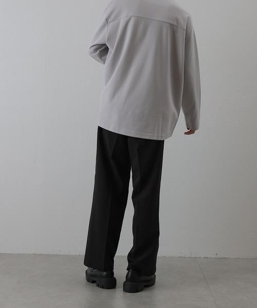 COLONY 2139（コロニートゥーワンスリーナイン）の「エンザイムダンボールラウンドヘム長袖Tシャツ（Tシャツ/カットソー・メンズ・ライトグレー/オフホワイト/ブラック・MEDIUM/LARGE）」の6枚目の写真