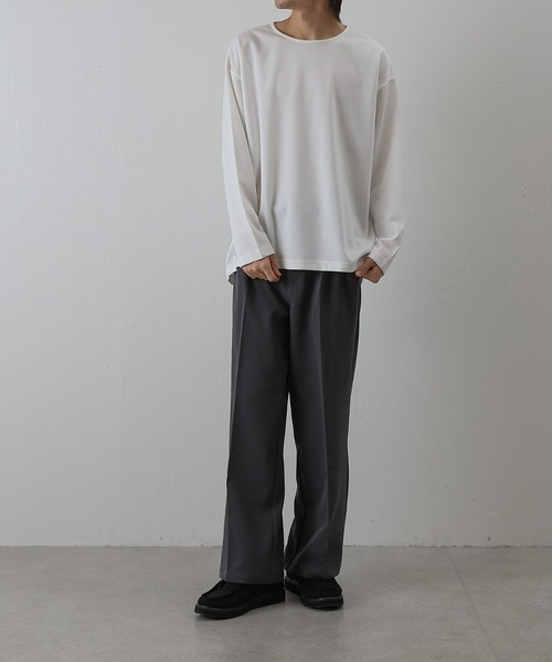 COLONY 2139（コロニートゥーワンスリーナイン）の「エンザイムダンボールラウンドヘム長袖Tシャツ（Tシャツ/カットソー・メンズ・ライトグレー/オフホワイト/ブラック・MEDIUM/LARGE）」の8枚目の写真