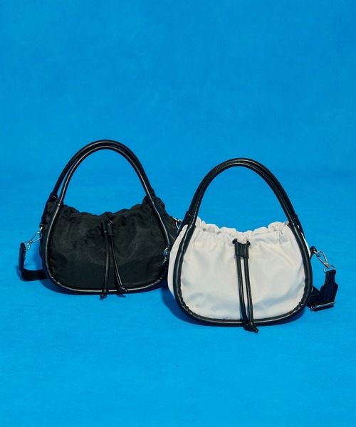 UNITED TOKYO(ユナイテッドトウキョウ)の「ロールショルダーバッグ(ショルダーバッグ・レディース・ブラック/ホワイト・FREE)」の10枚目の写真
