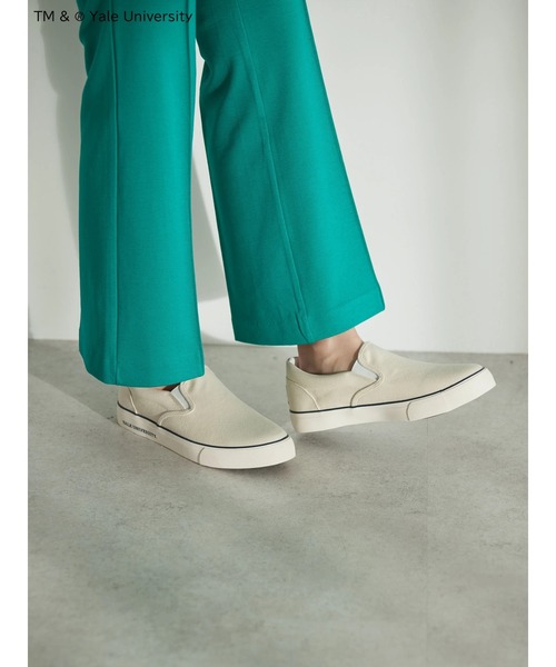 AMERICAN HOLIC（アメリカンホリック）の「TM&(R) Yale Universityスリッポン（スリッポン・レディース・オフホワイト/ネイビー・S/L/M）」の5枚目の写真