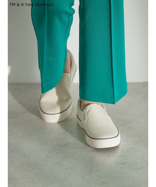 AMERICAN HOLIC（アメリカンホリック）の「TM&(R) Yale Universityスリッポン（スリッポン・レディース・オフホワイト/ネイビー・S/L/M）」の6枚目の写真