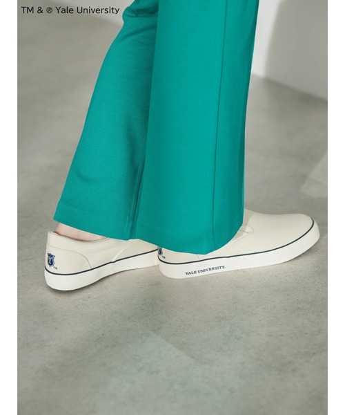 AMERICAN HOLIC（アメリカンホリック）の「TM&(R) Yale Universityスリッポン（スリッポン・レディース・オフホワイト/ネイビー・S/L/M）」の7枚目の写真
