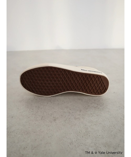AMERICAN HOLIC（アメリカンホリック）の「TM&(R) Yale Universityスリッポン（スリッポン・レディース・オフホワイト/ネイビー・S/L/M）」の13枚目の写真