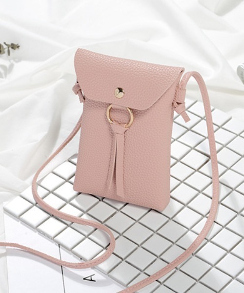 yuue' ( wear )（ユーイ）の「レザーショルダーバッグ（ショルダーバッグ・レディース・ライトグレー/ブラック/ネイビー/レッド/ピンク・FREE）」の8枚目の写真