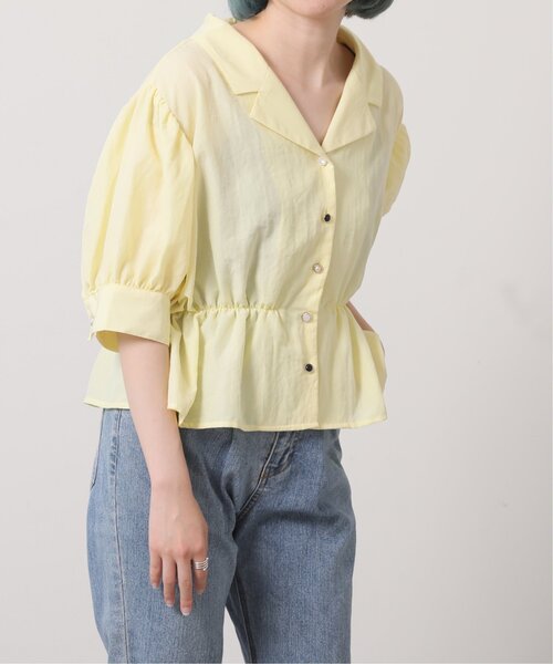 RAY CASSIN（レイカズン）の「多種ボタンペプラム開襟シャツ（シャツ/ブラウス・レディース・イエロー/スミクロ/オフホワイト/ネイビー系・FREE）」の6枚目の写真