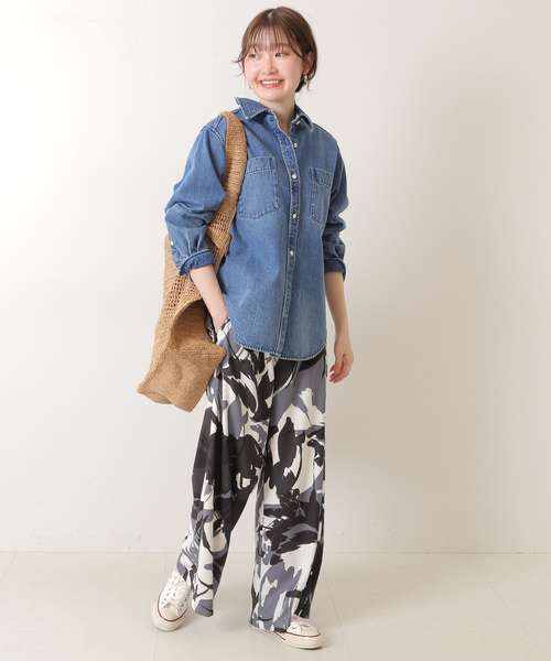Spick & Span(スピックアンドスパン)の「レイヤーグラフィックワイドパンツ(その他パンツ・レディース・ブラック/イエロー・36/38)」の17枚目の写真