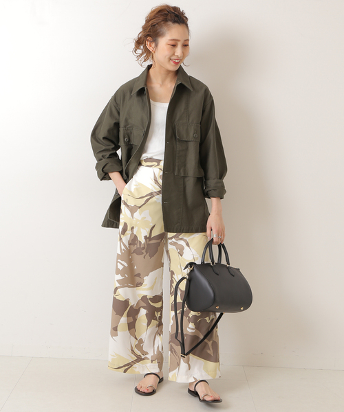 Spick & Span(スピックアンドスパン)の「レイヤーグラフィックワイドパンツ(その他パンツ・レディース・ブラック/イエロー・36/38)」の8枚目の写真