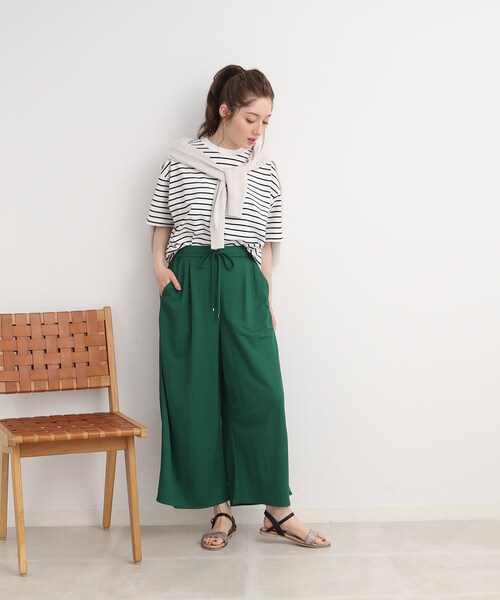 DRESKIP(ドレスキップ)の「◆【接触冷感】リラクシーに大人の抜け感 イージ-ワイドパンツ(その他パンツ・レディース・ネイビー/グリーン/カーキ/レモンイエロー/ブラック・02/03/04)」の14枚目の写真