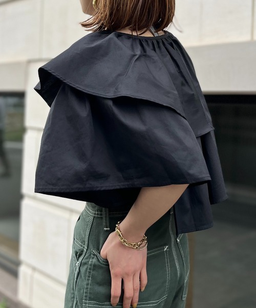 mi via loca(ミヴィアロカ)の「アシメ フリルカラーブラウス(シャツ/ブラウス・レディース・ライトグリーン/ホワイト/ブラック・FREE)」の9枚目の写真