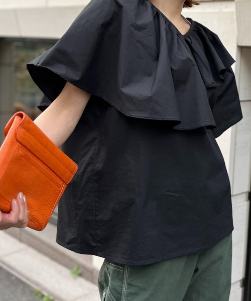 mi via loca(ミヴィアロカ)の「アシメ フリルカラーブラウス(シャツ/ブラウス・レディース・ライトグリーン/ホワイト/ブラック・FREE)」の19枚目の写真