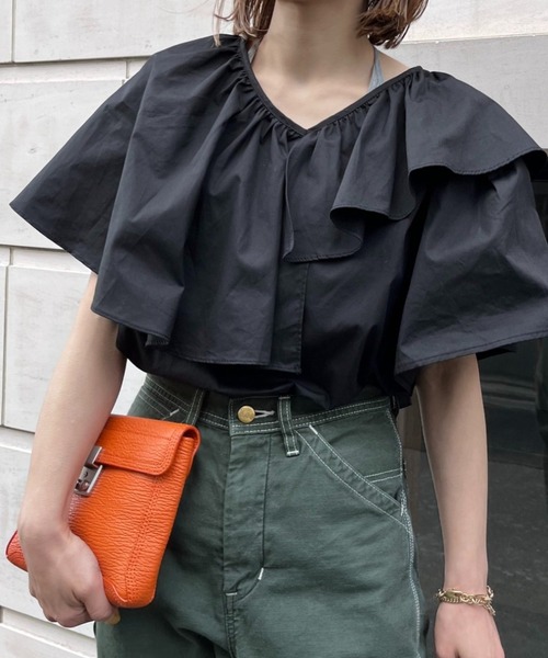 mi via loca(ミヴィアロカ)の「アシメ フリルカラーブラウス(シャツ/ブラウス・レディース・ライトグリーン/ホワイト/ブラック・FREE)」の4枚目の写真