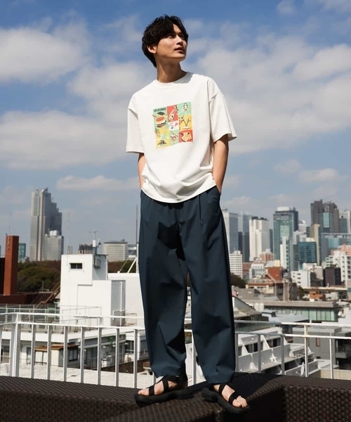 a.v.v(アーヴェヴェ)の「【イラストレーターコラボ】トラベルイラストTシャツ(TRAVELシリーズ)(Tシャツ/カットソー・メンズ・ホワイト/ライトブルー/ブラック・46/48)」の8枚目の写真