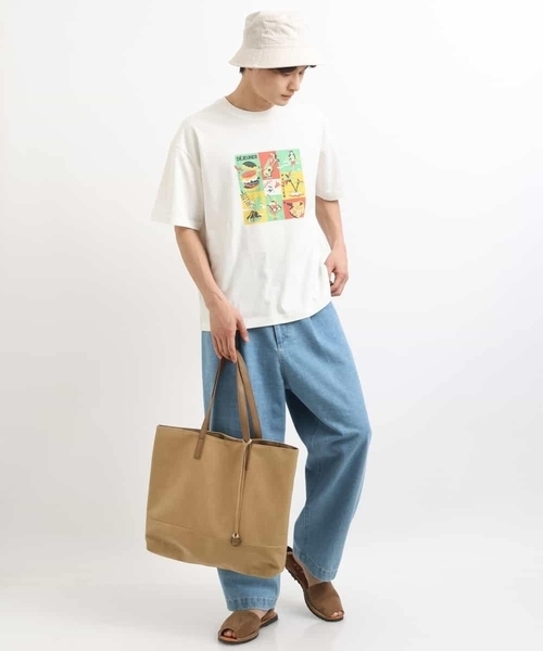 a.v.v(アーヴェヴェ)の「【イラストレーターコラボ】トラベルイラストTシャツ(TRAVELシリーズ)(Tシャツ/カットソー・メンズ・ホワイト/ライトブルー/ブラック・46/48)」の11枚目の写真
