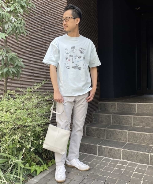 a.v.v(アーヴェヴェ)の「【イラストレーターコラボ】トラベルイラストTシャツ(TRAVELシリーズ)(Tシャツ/カットソー・メンズ・ホワイト/ライトブルー/ブラック・46/48)」の18枚目の写真