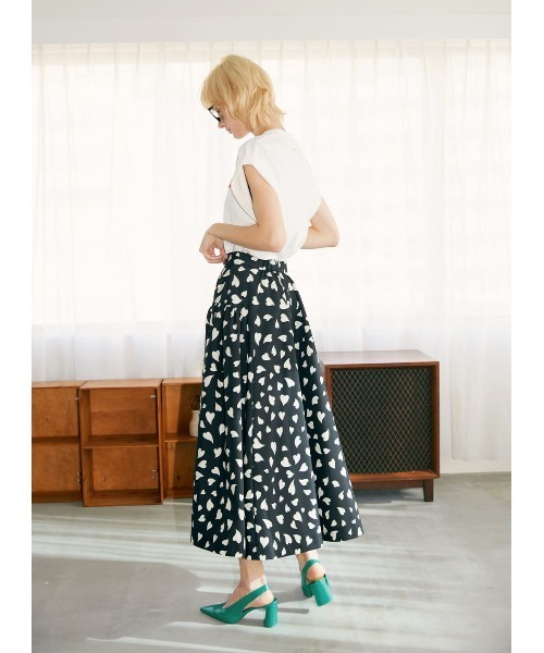 PRADA フレアスカート ハートプリント PRADA フレアスカート ハートプリント ロング丈】ハート柄 形状