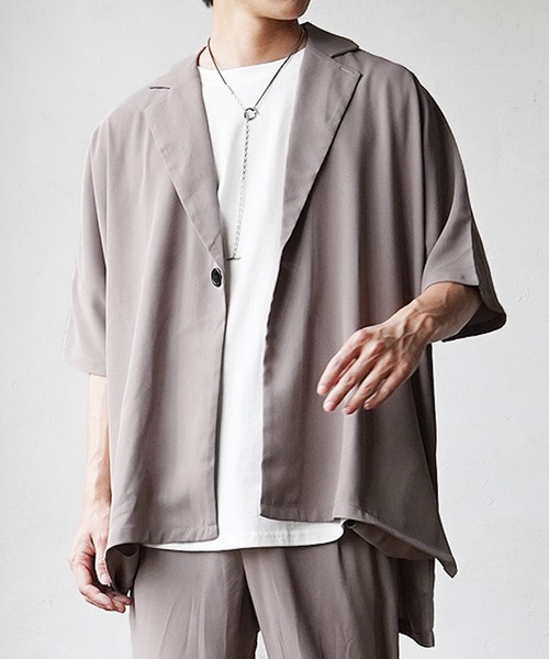 MinoriTY(マイノリティ)の「【MinoriTY】とろみ素材ビッグドルマンテーラードジャケット メンズ 無地 半袖 秋服 夏服 【セットアップ対応】(テーラードジャケット・メンズ・ライトグレー/グリーン/ブラック/グレー・M/L/S)」の16枚目の写真