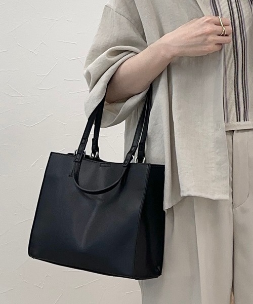 LEPSIM(レプシィム)の「フェイクレザー3WAYバッグ 960960(ショルダーバッグ・レディース・グレイッシュベージュ/ライトブラウン/ブラック/アイボリー・ONE SIZE)」の19枚目の写真