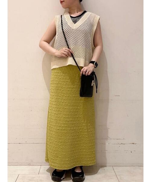 Te chichi TERRASSE（テチチテラス）の「メッシュVネックベスト（ニット/セーター・レディース・ブラック/オフホワイト/グリーン・F）」の11枚目の写真