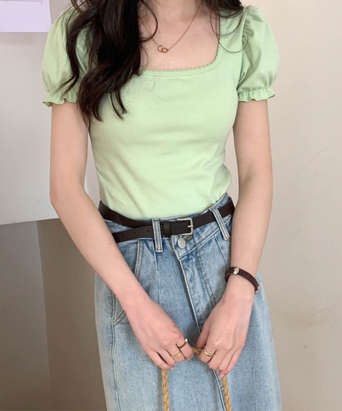 Silly(シリー)の「【カラバリ豊富で着回し力も抜群!】シンプルスクエアネックカットソー(Tシャツ/カットソー・レディース・ライトブルー/ブラック/ホワイト/ピンク/ライトグリーン/ホワイト系その他/ピンク系その他・FREE)」の4枚目の写真